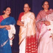 Carnatic Vocalists Bombay Sisters and Smt Vani Jairam felicitate Sarayu Sai